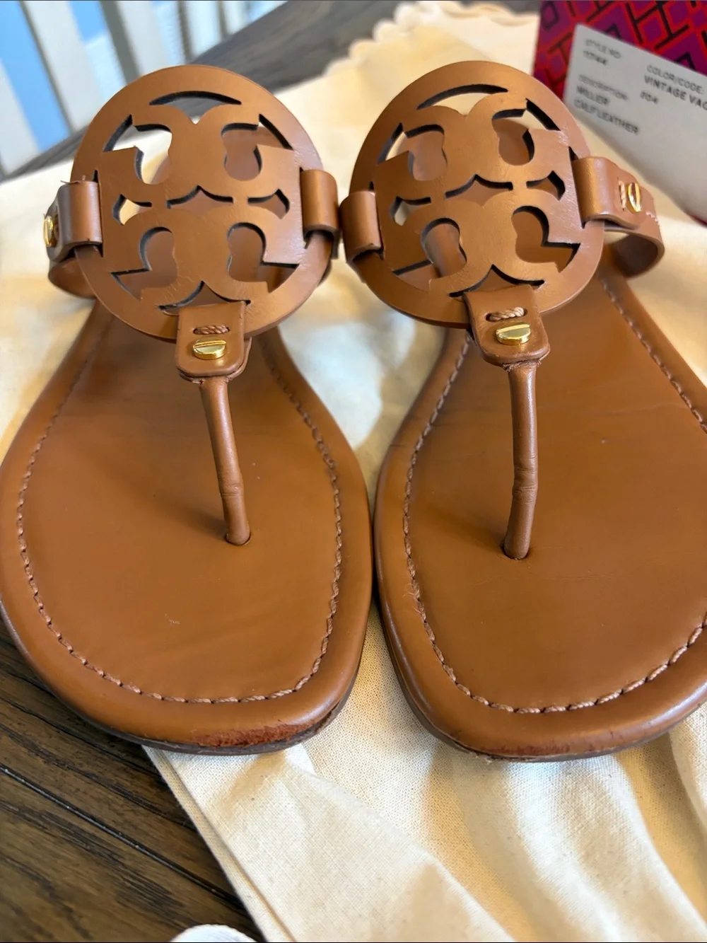 Tory Burch box label